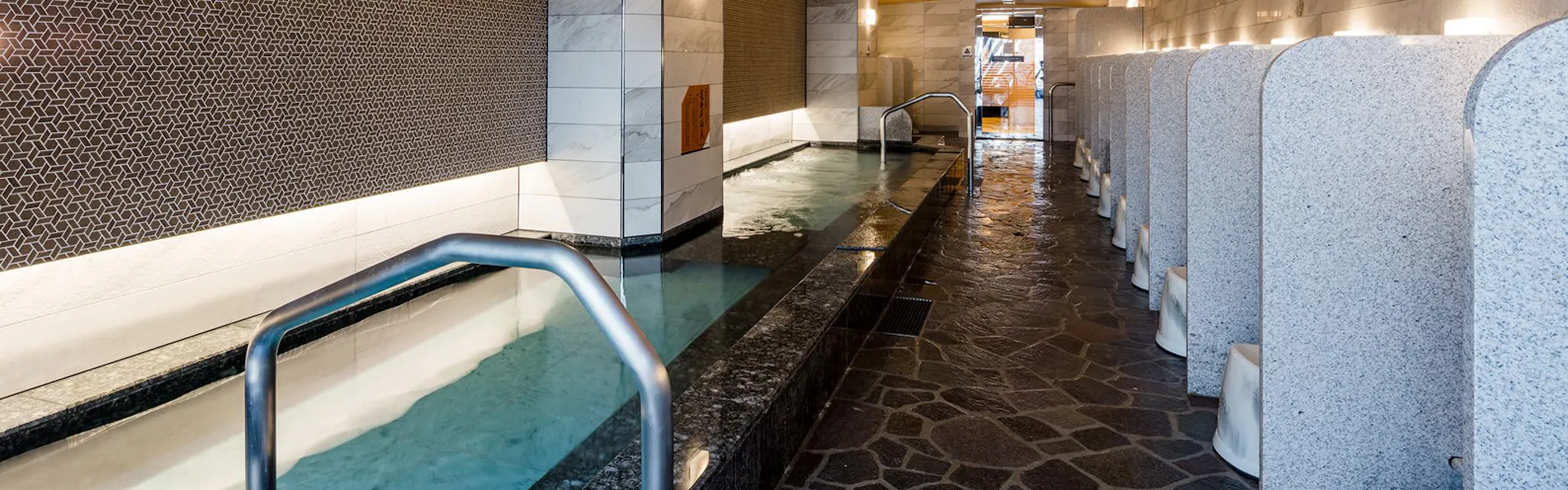 アパホテル〈山手大塚駅前タワー〉