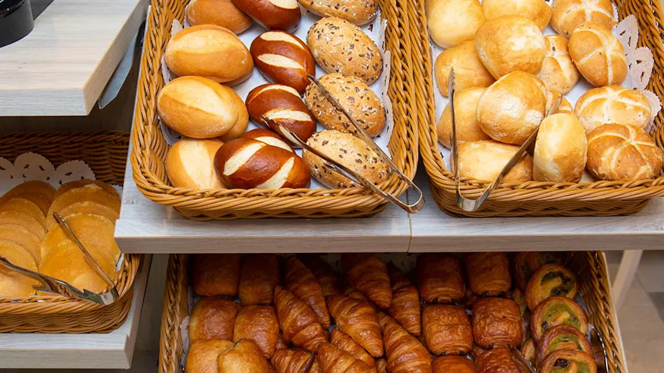 Kuretake Inn Nankai Sakai Station Front