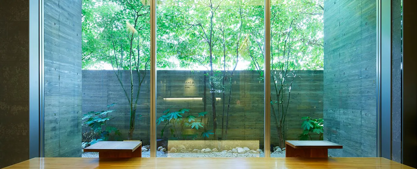 ロビーラウンジ