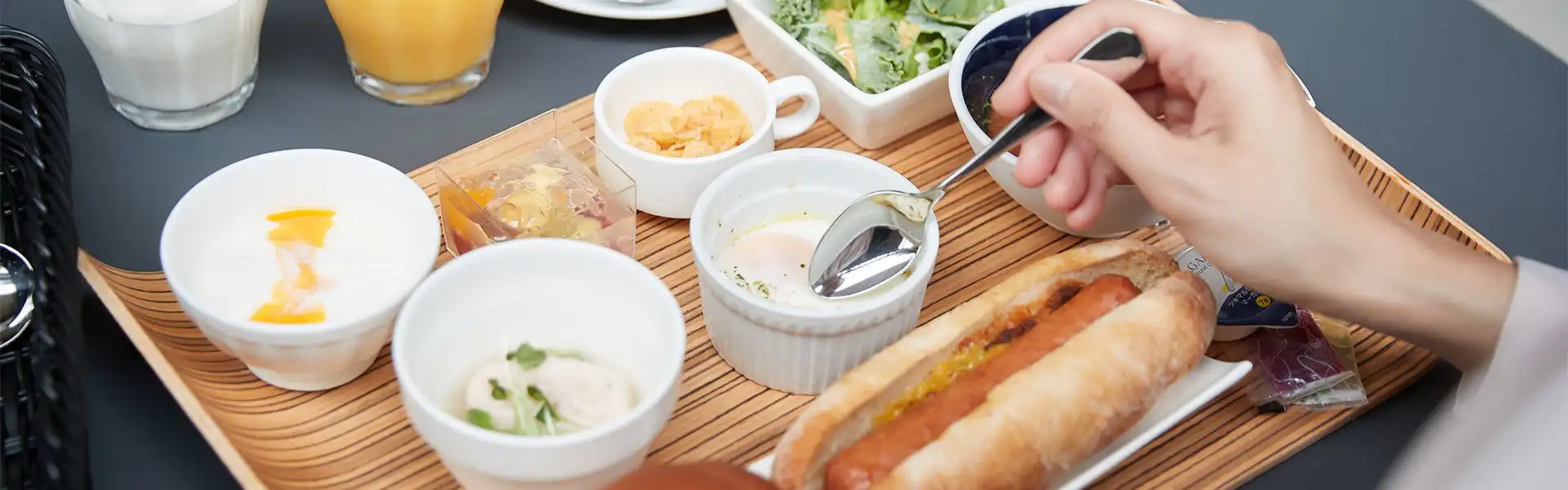 朝食
