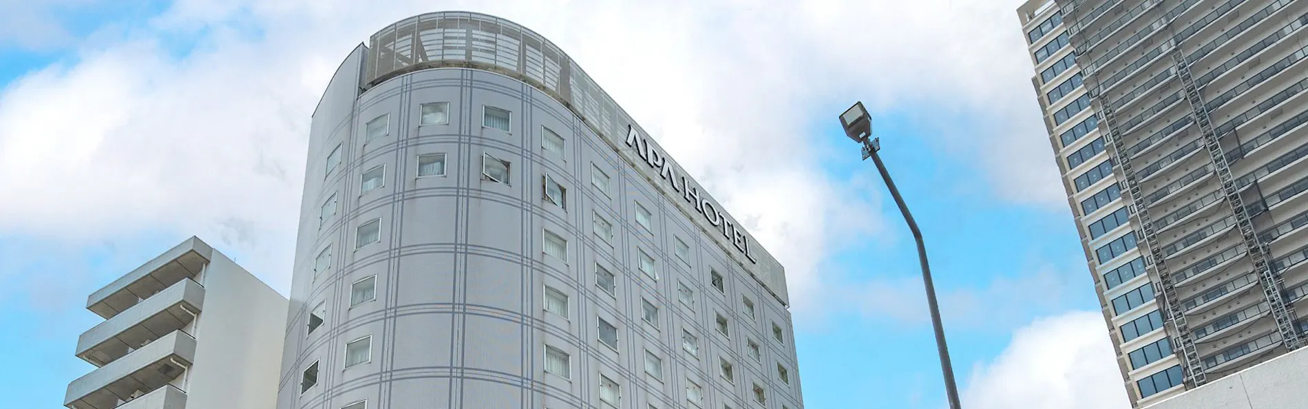 アパホテル〈湘南 辻堂駅前〉