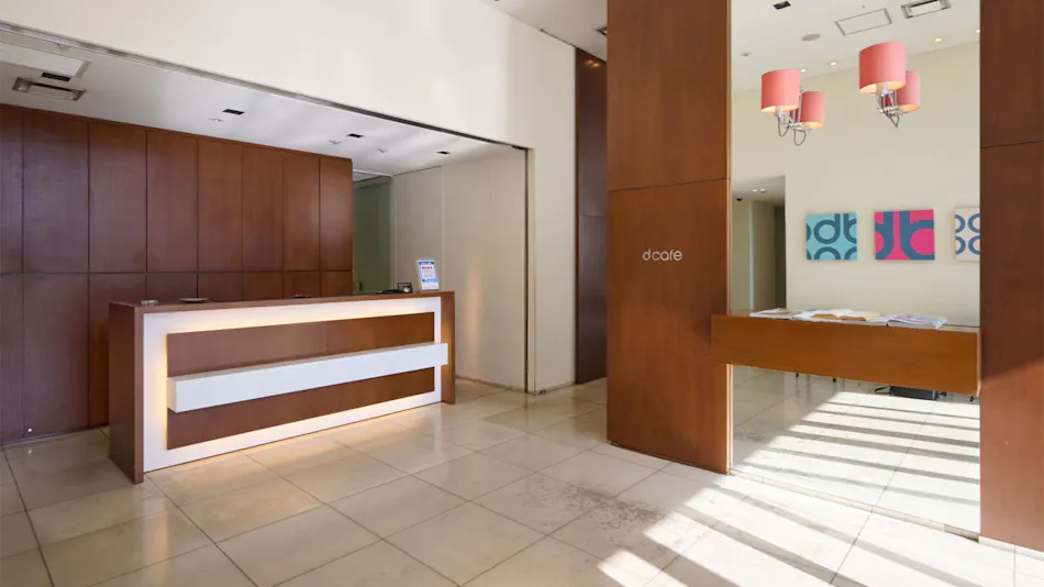 HOTEL day by day