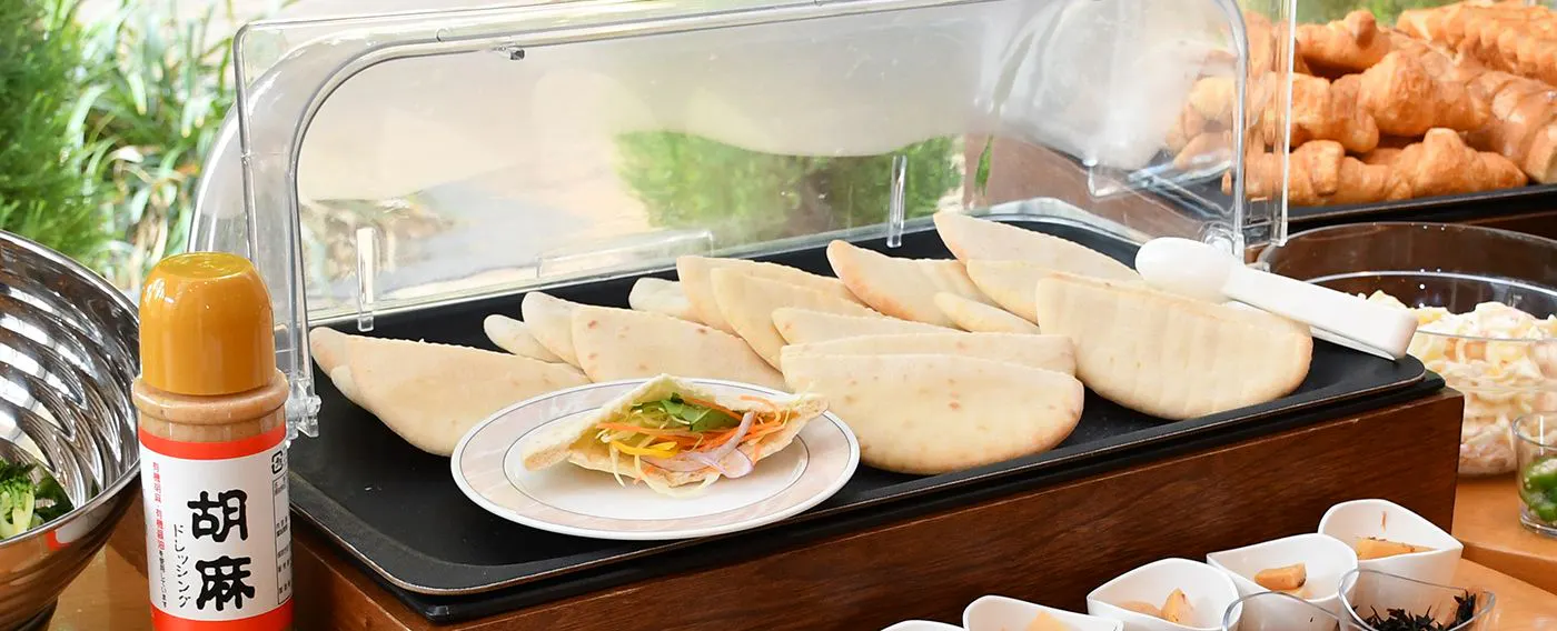 朝食バイキング