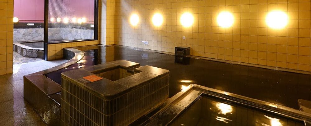 천연 온천 대욕장