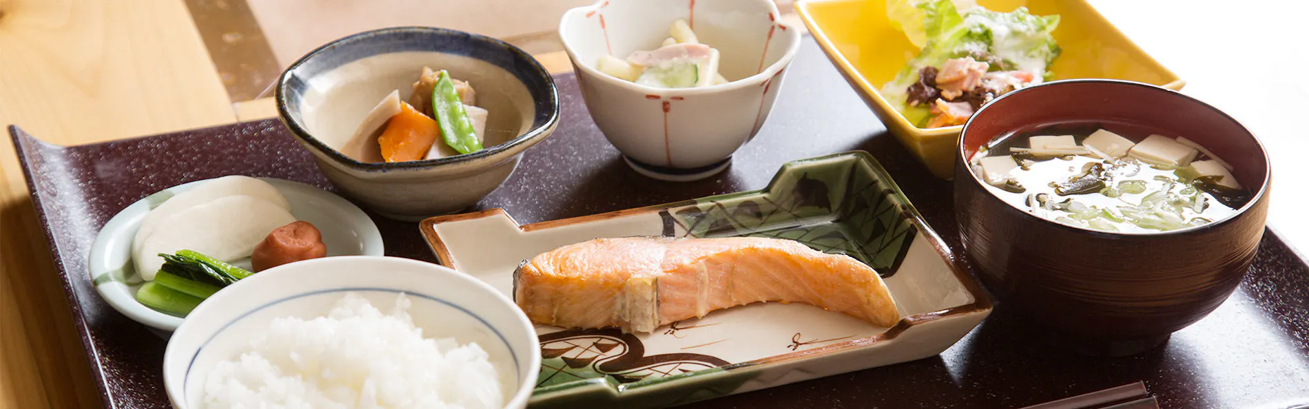 コンセプトホテル和休