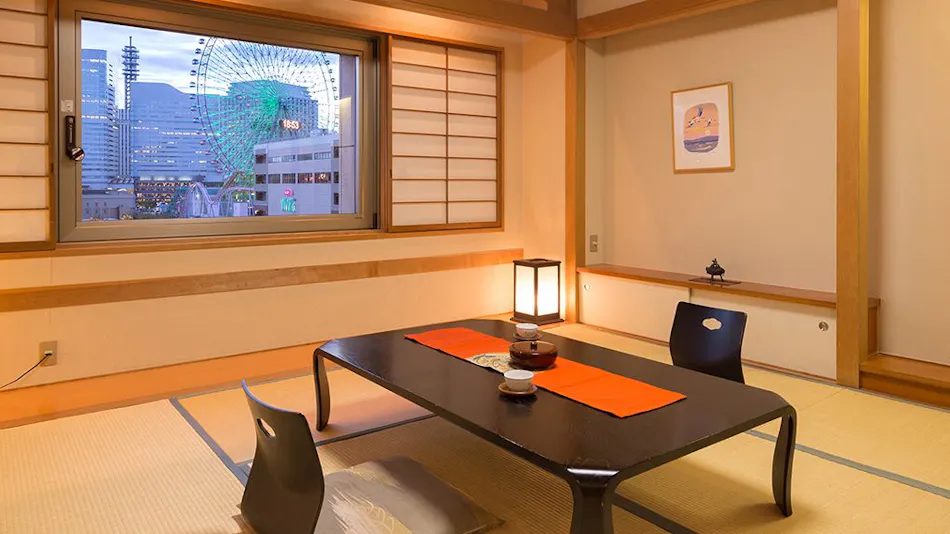 Navios Yokohama