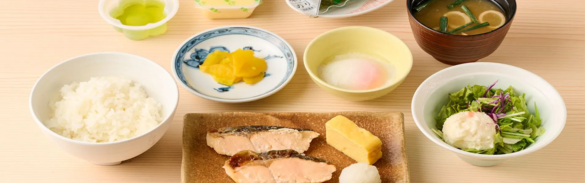 アパホテル〈飯田橋駅南〉