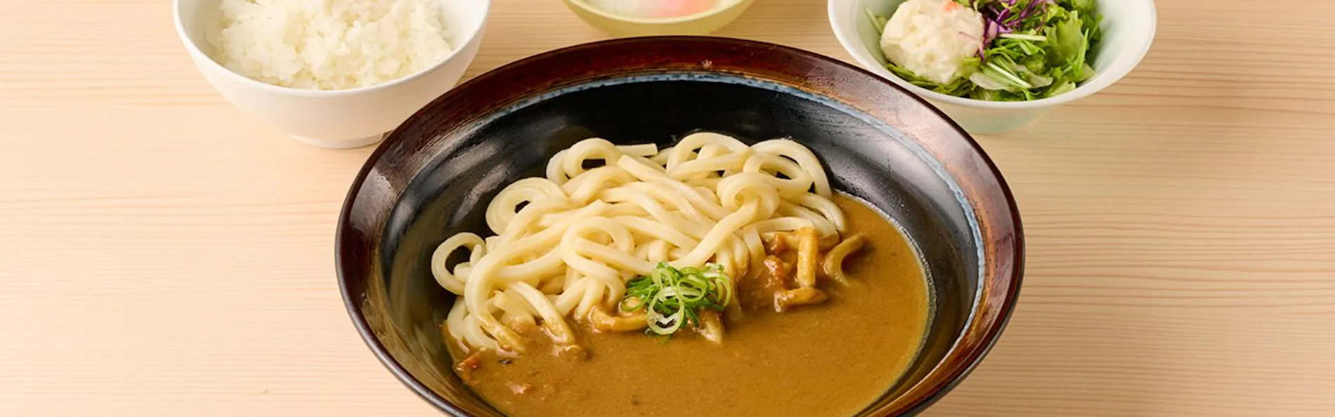 アパホテル〈飯田橋駅南〉