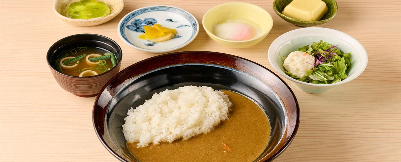 アパホテル〈飯田橋駅南〉