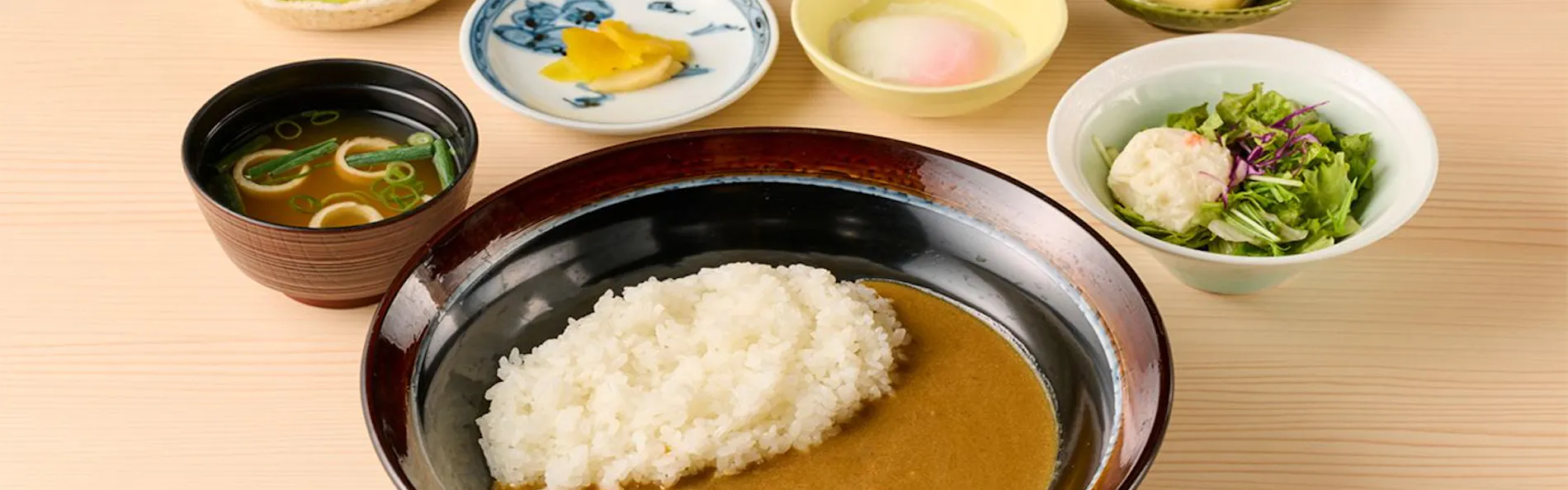 アパホテル〈飯田橋駅南〉