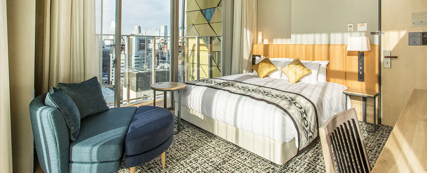 ห้องเตียงใหญ่พร้อมระเบียง (Mussee)