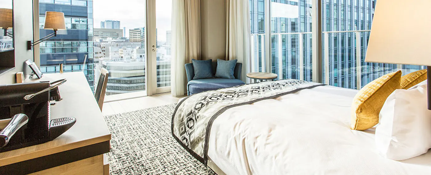 ห้องเตียงใหญ่พร้อมระเบียง (Mussee)