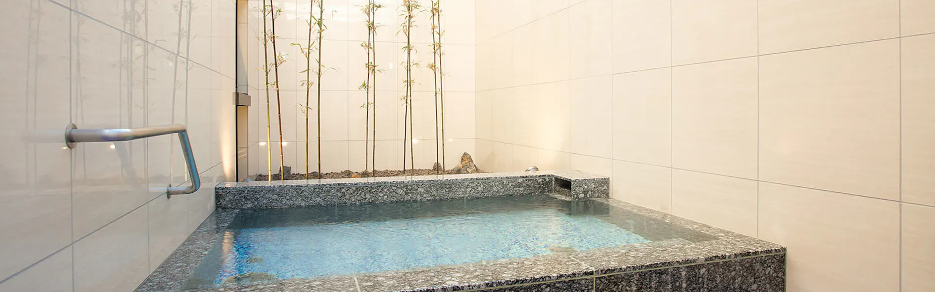 くれたけインプレミアム富士宮駅前