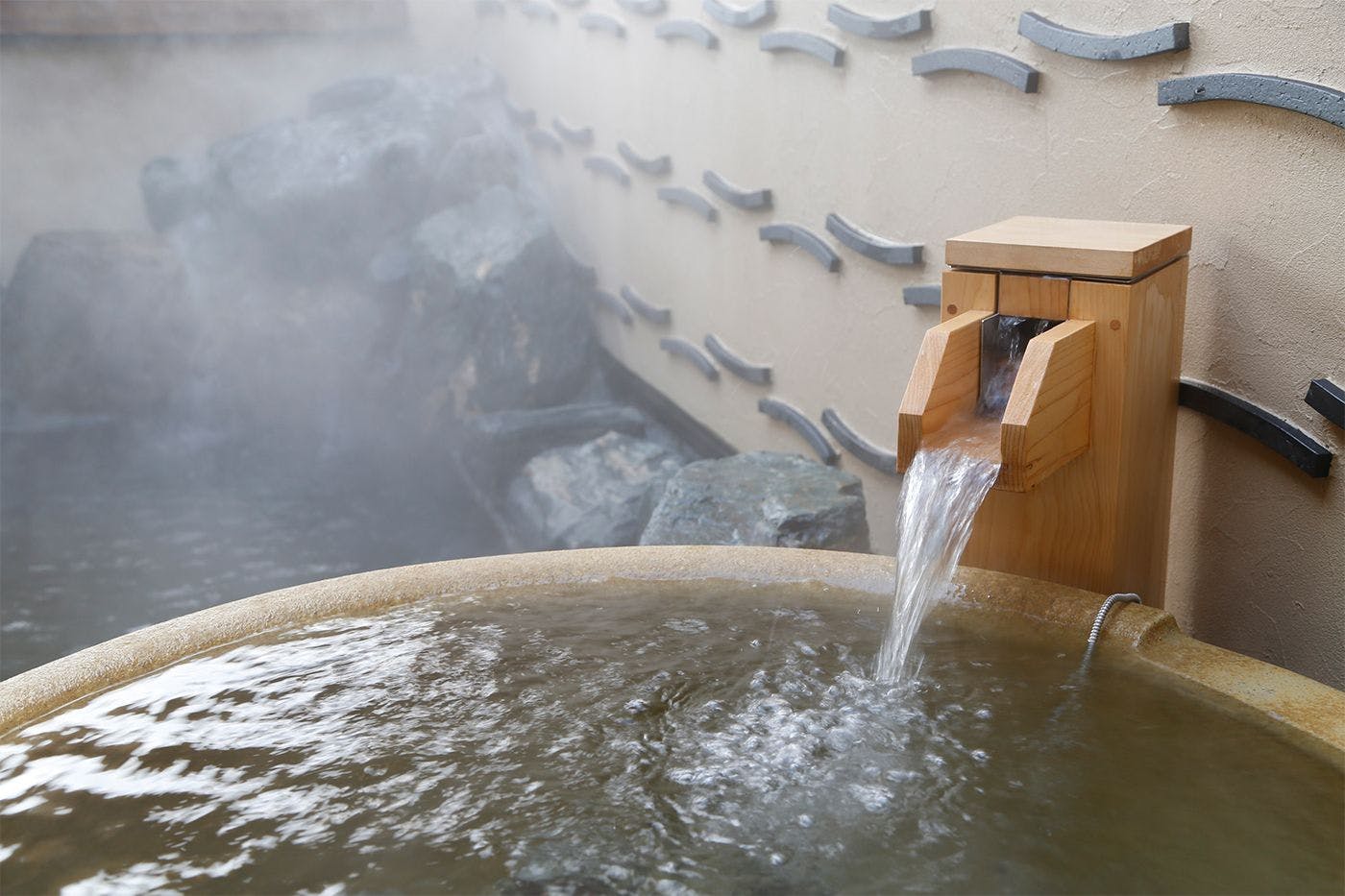 男女別天然温泉大浴場「南部の湯」