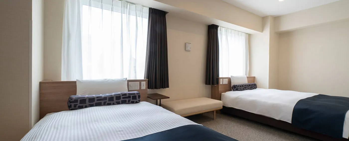 ยูนิเวอร์แซลทวิน|28 ตารางเมตร