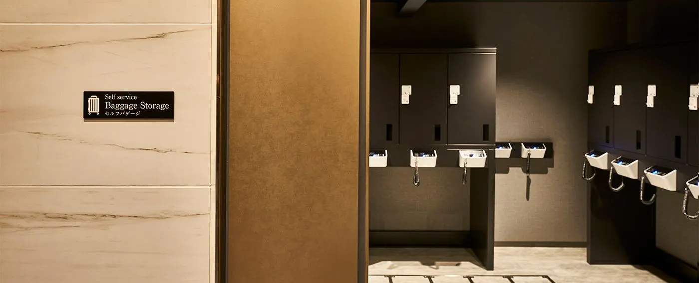 Pintu bagasi dan loker