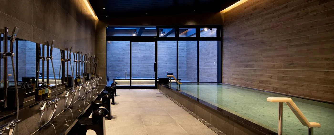 ห้องอาบน้ำรวมขนาดใหญ่