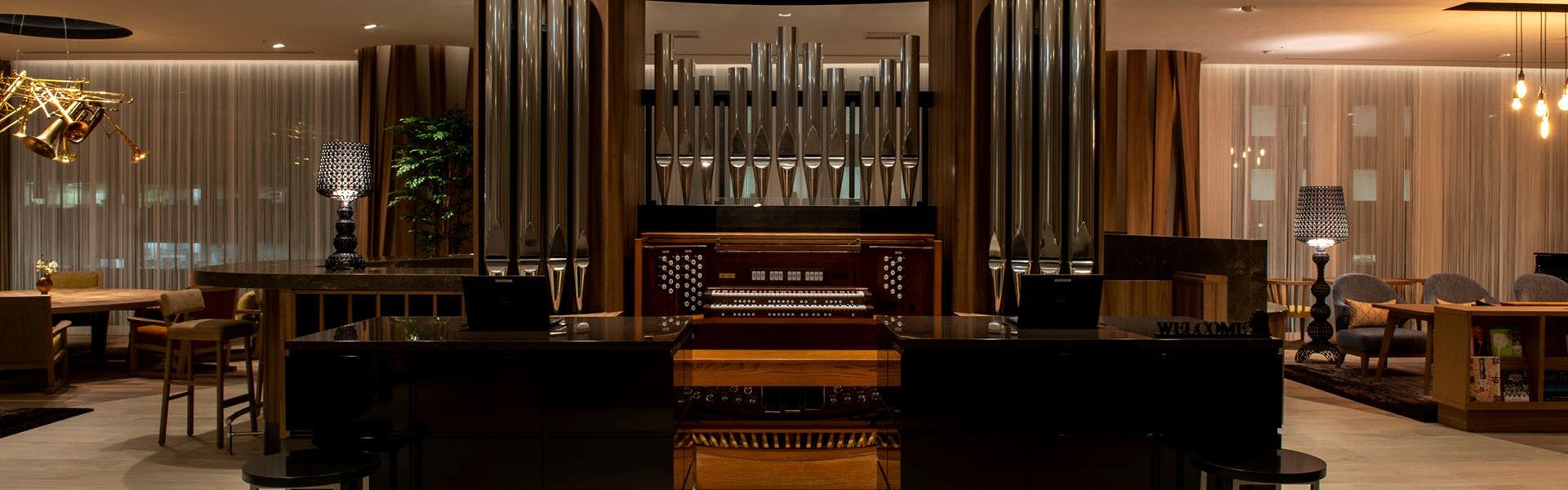 ロビーラウンジ