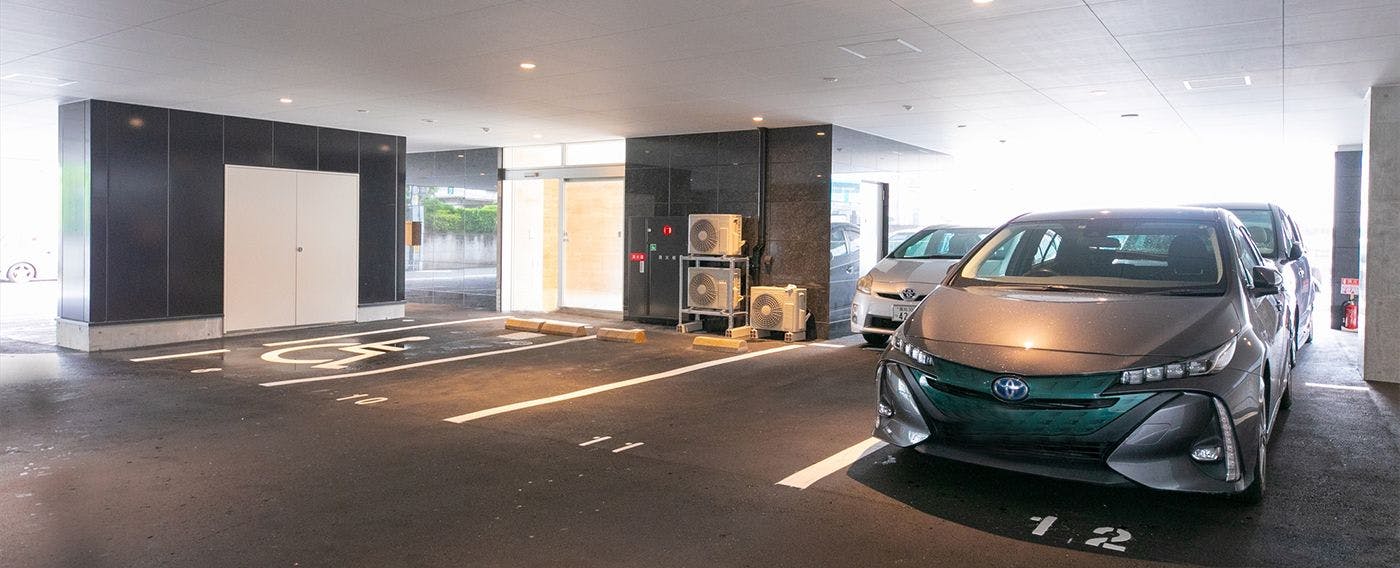 屋根付駐車場
