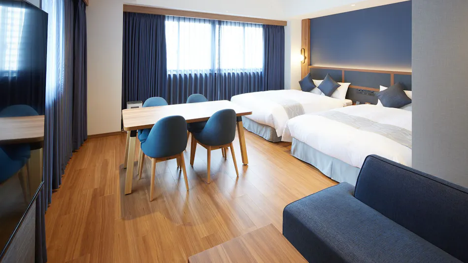 HOTEL SAILS