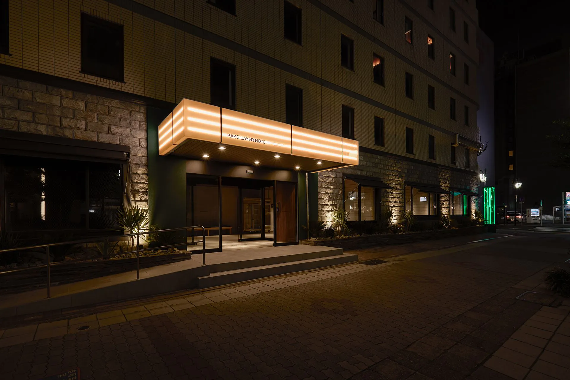 BASE LAYER HOTEL NAGOYANISHIKI