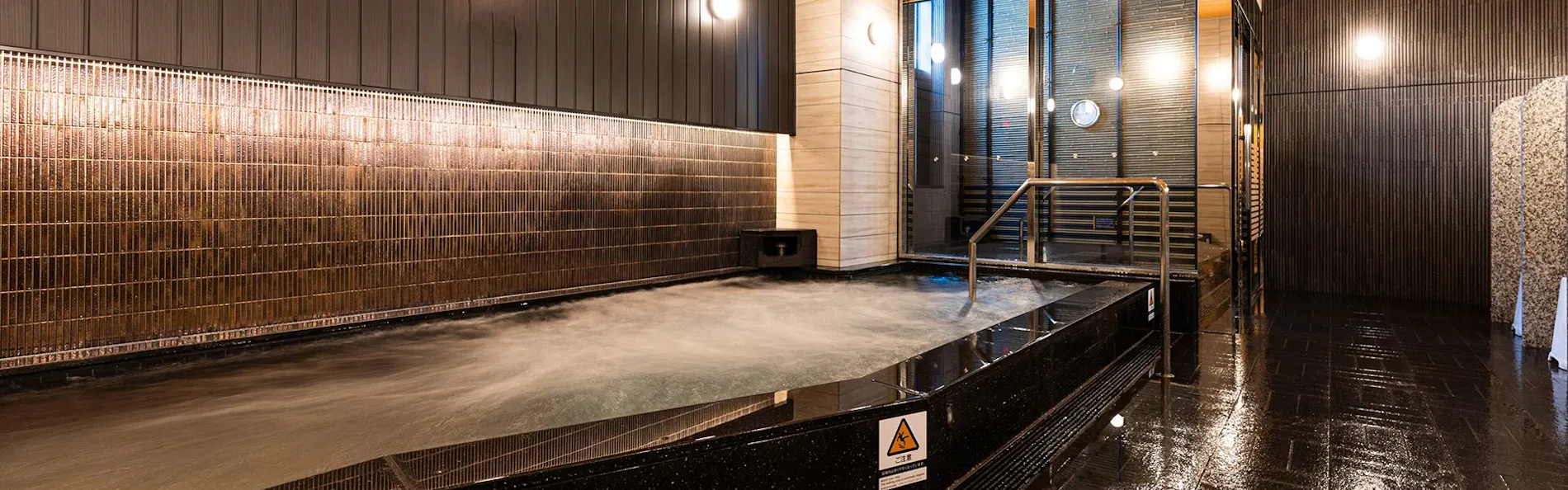 アパホテル〈鳥取駅前〉