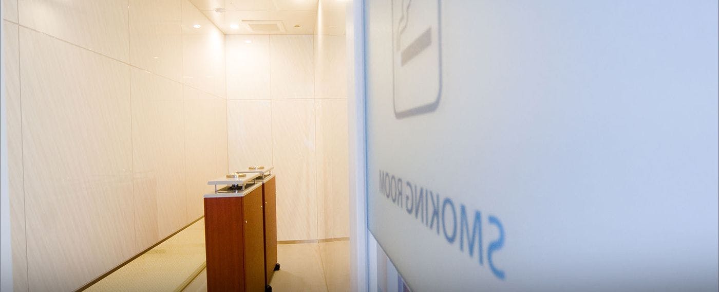 ห้องสูบบุหรี่ (ชั้น 2)