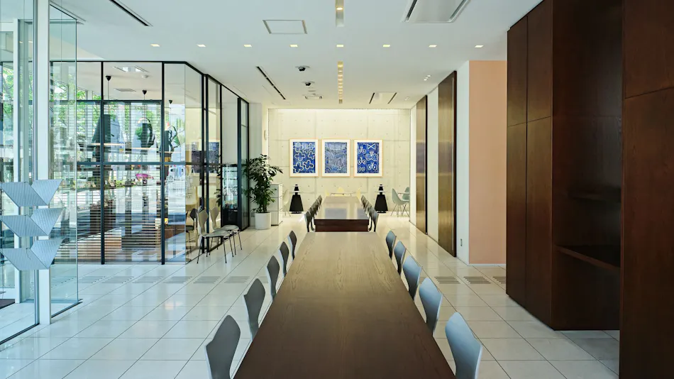 Seven Days Hotel Plus