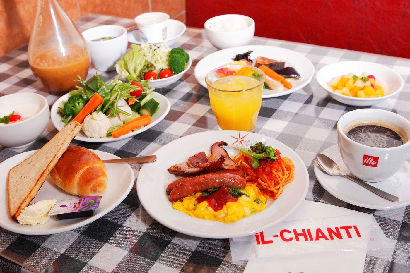 和洋朝食バイキング