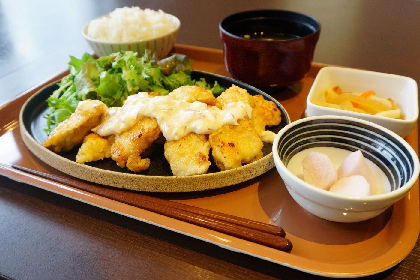アパホテル〈八戸中央〉