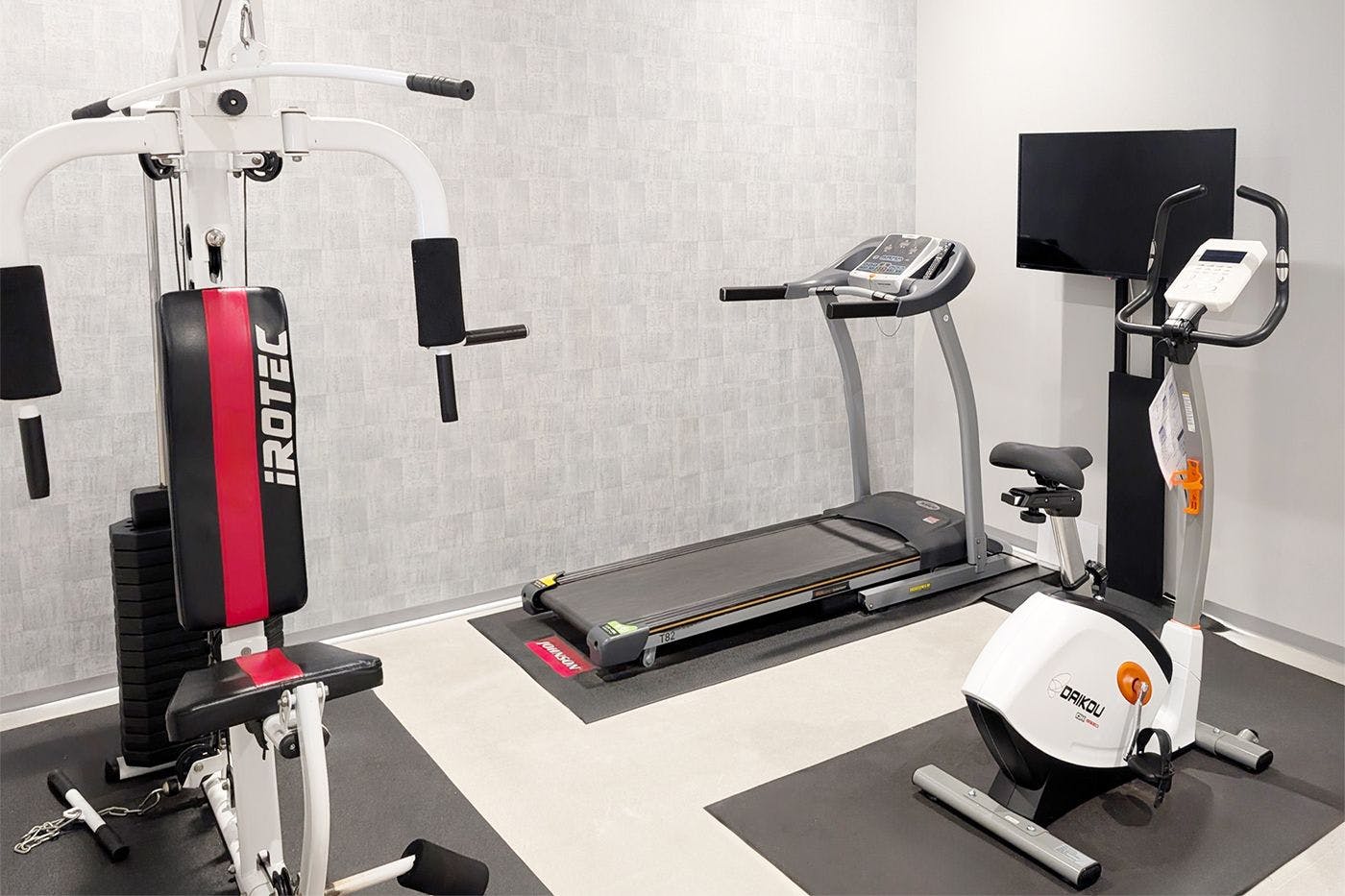 トレーニングマシン