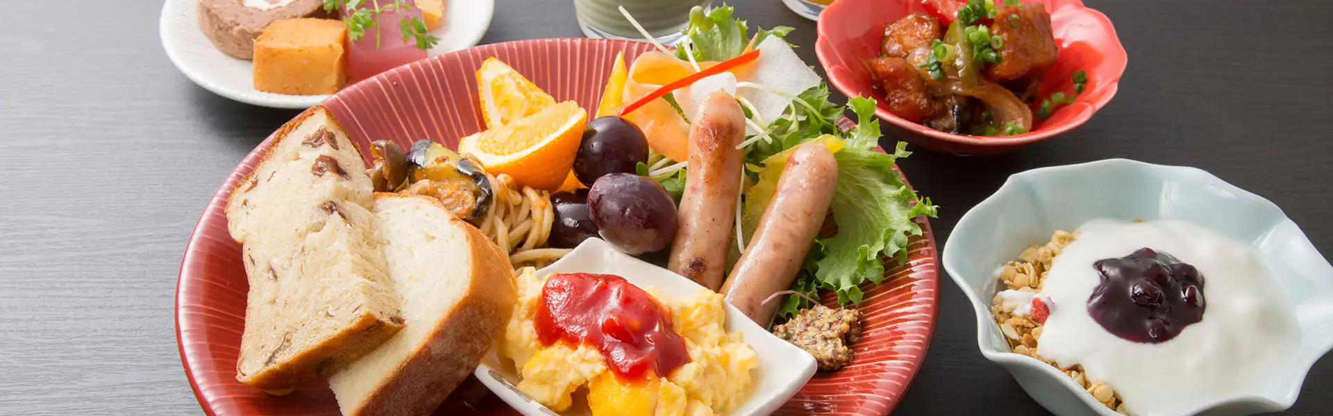 朝食