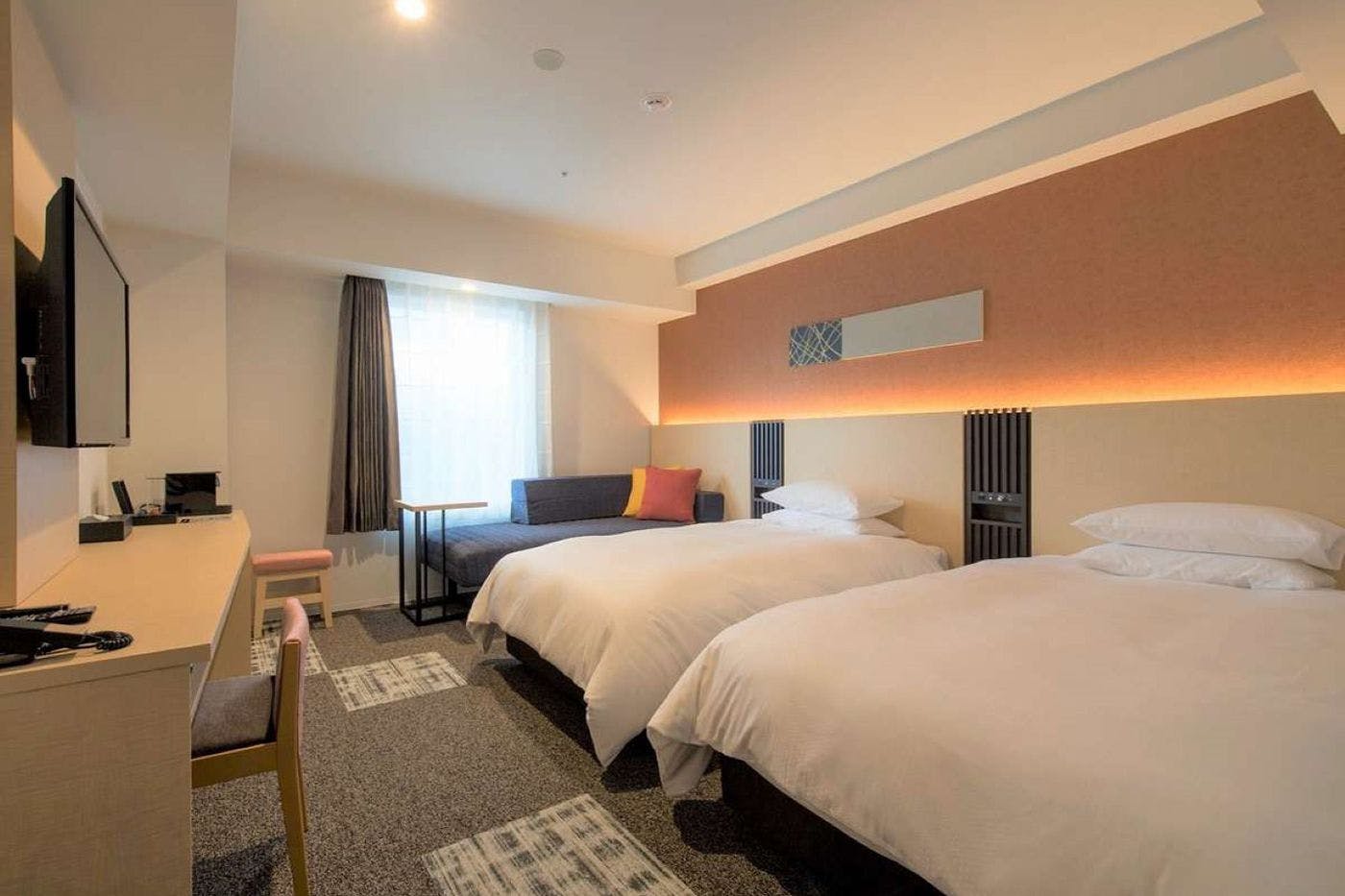 ซูพีเรีย ทวิน