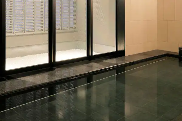 ห้องอาบน้ำสาธารณะ