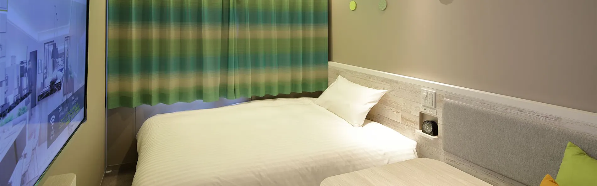 JR西日本グループ ヴィアイン新大阪正面口