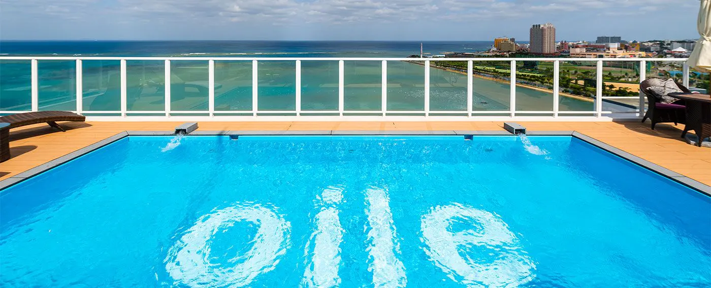 ルーフトッププール