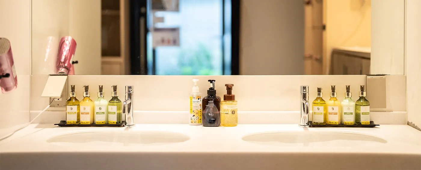 長い旅の疲れを癒す大浴場