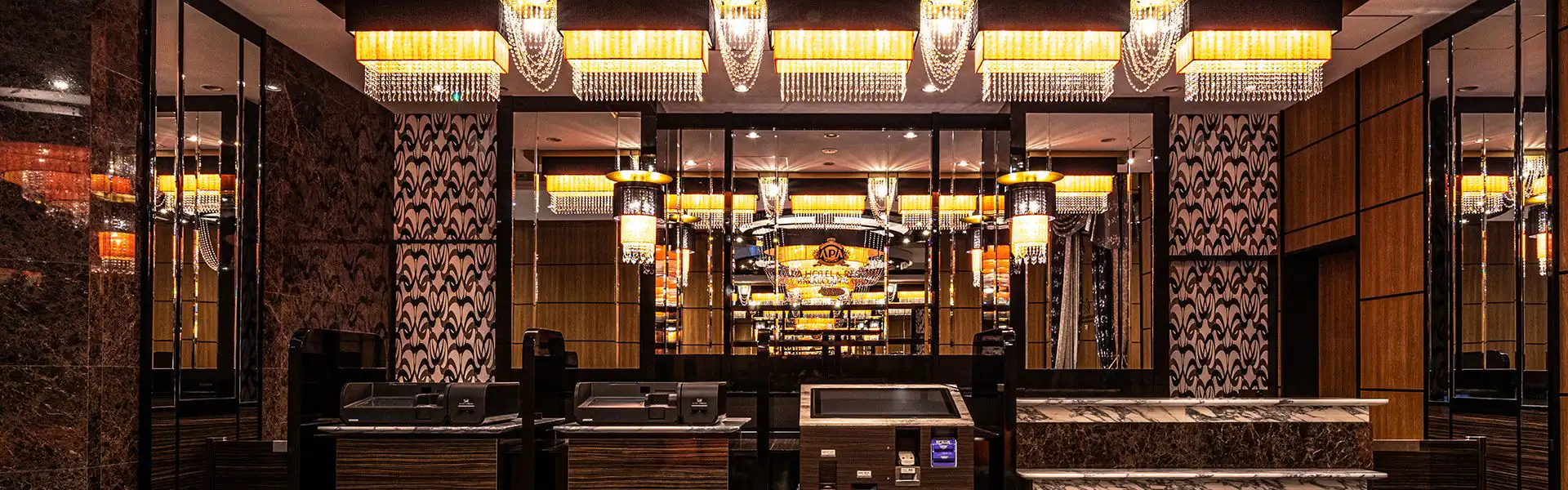 フロントデスク