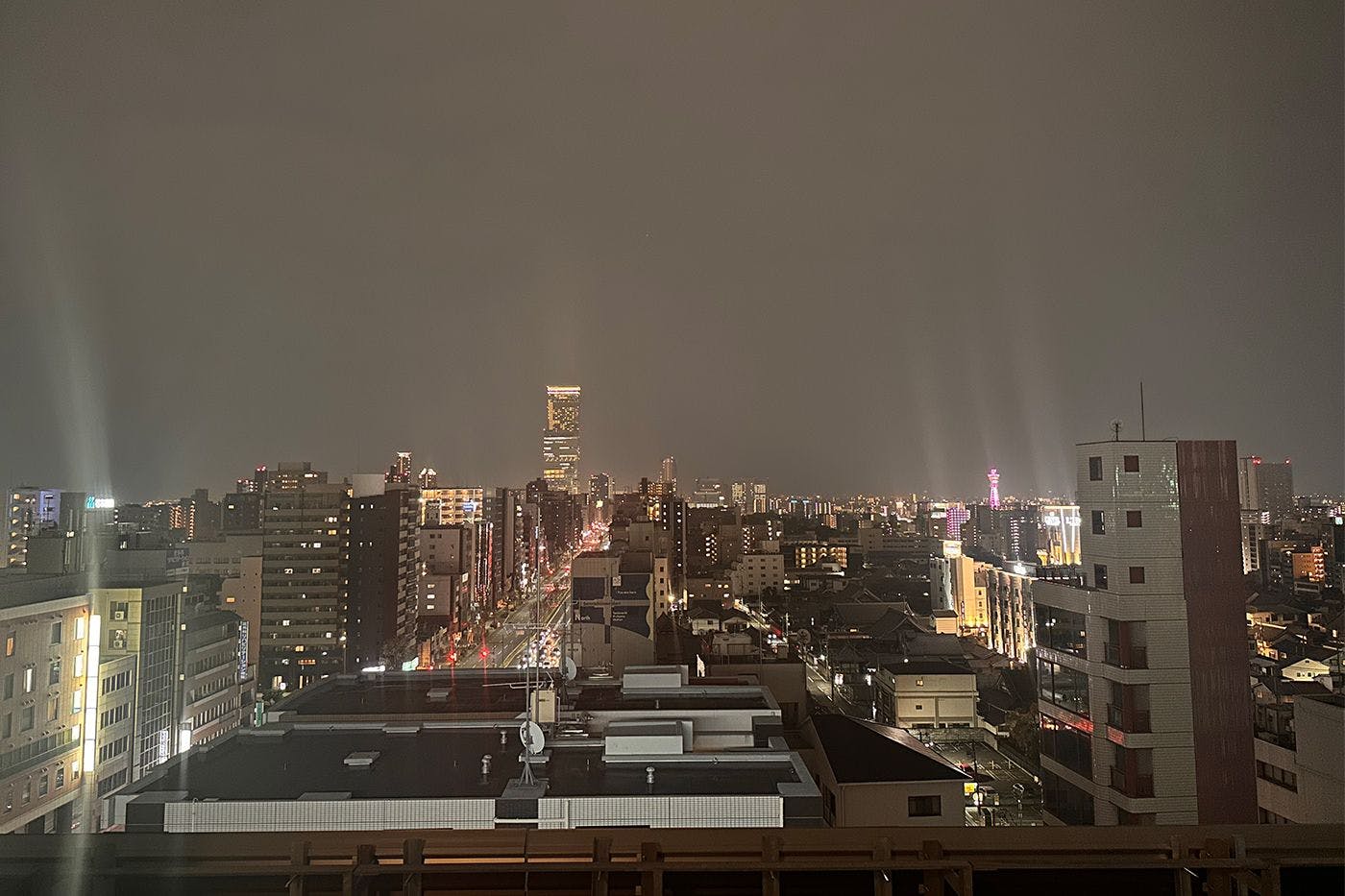 屋上から見た夜の景色