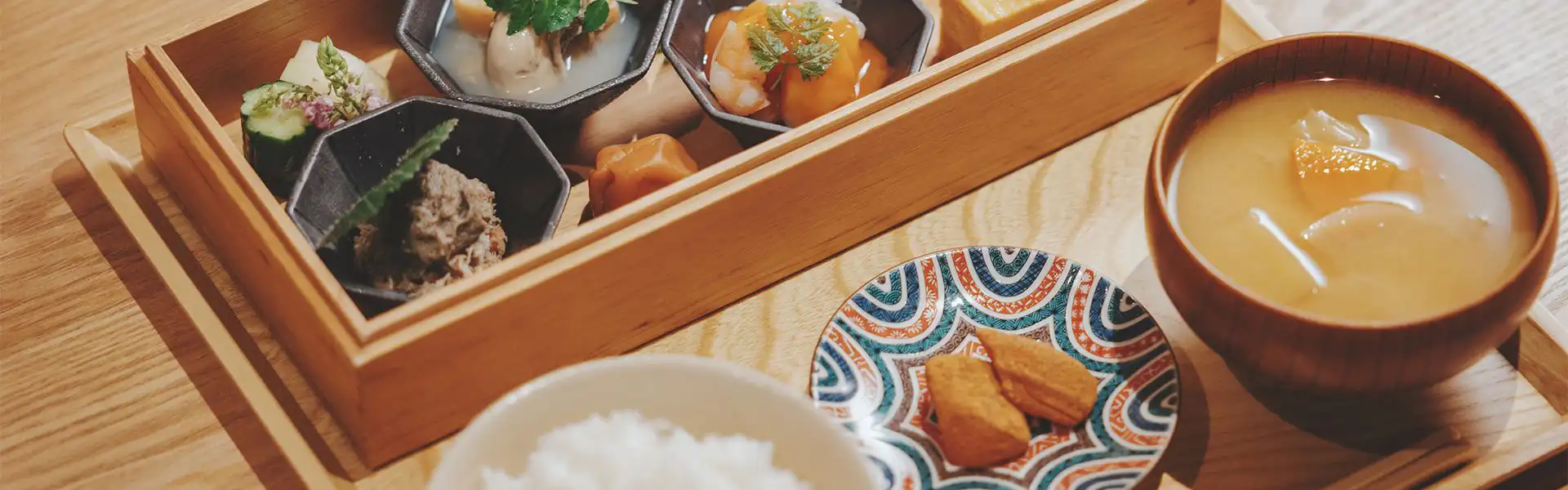 お食事