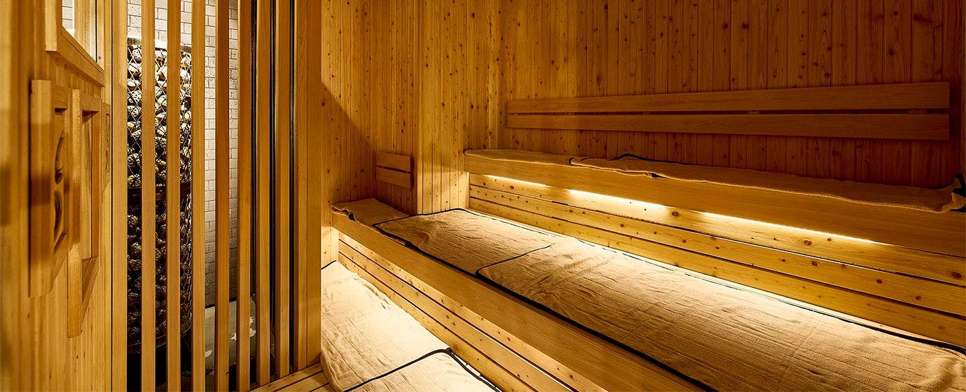 サウナ(オートロウリュ付き)