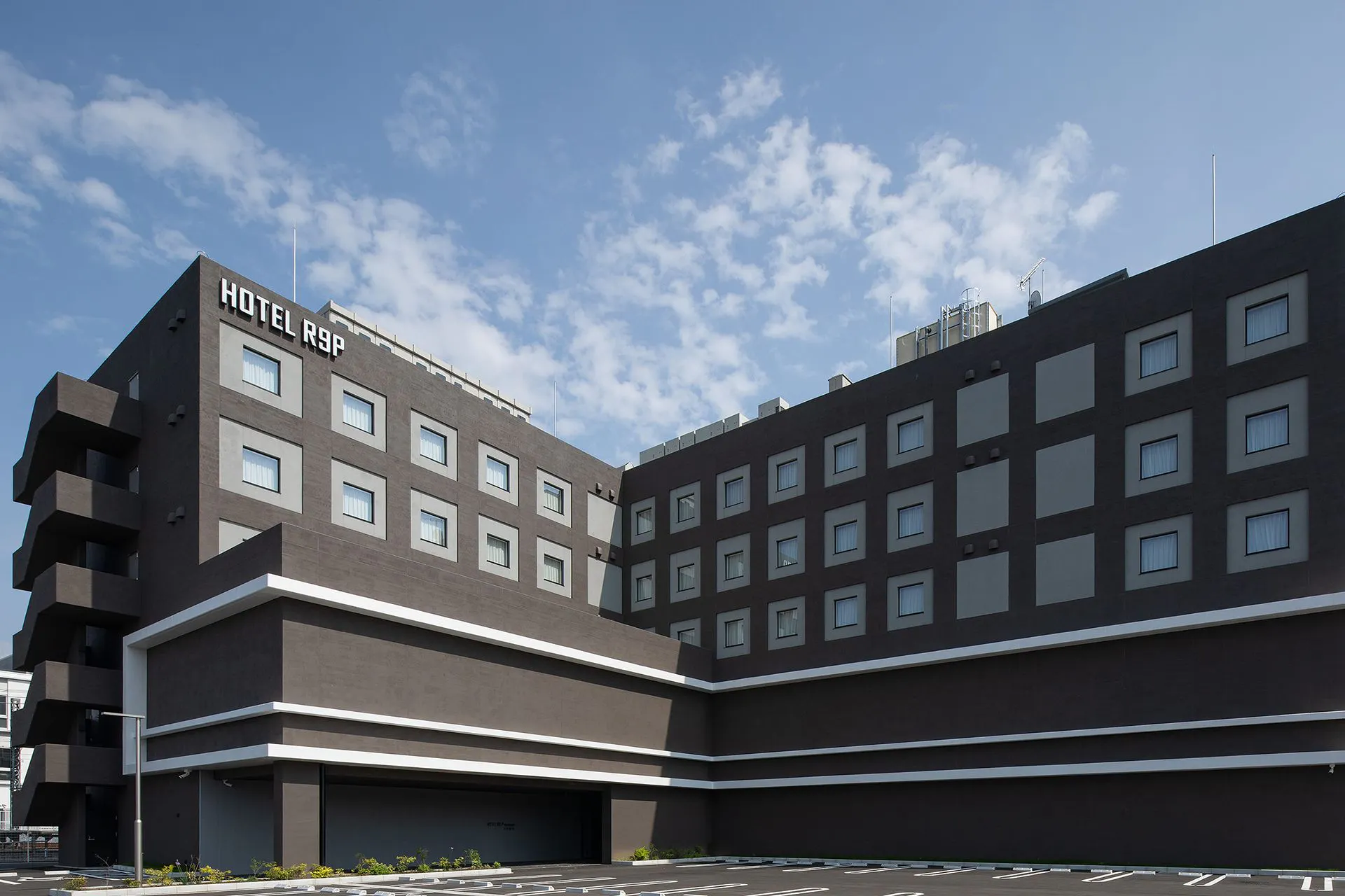 HOTEL R9 Premium 川俣駅前