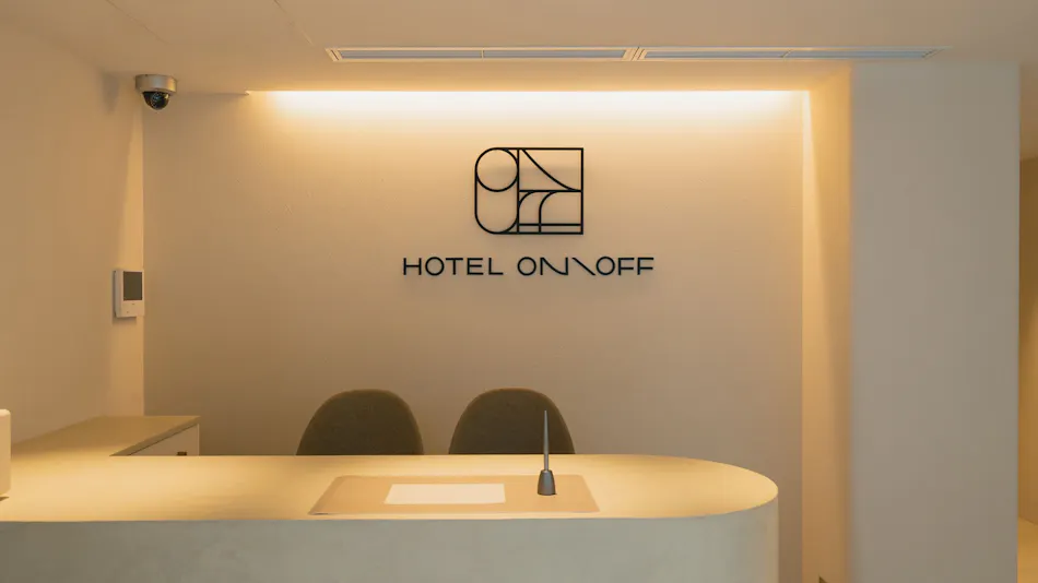 HOTEL ON/OFF
