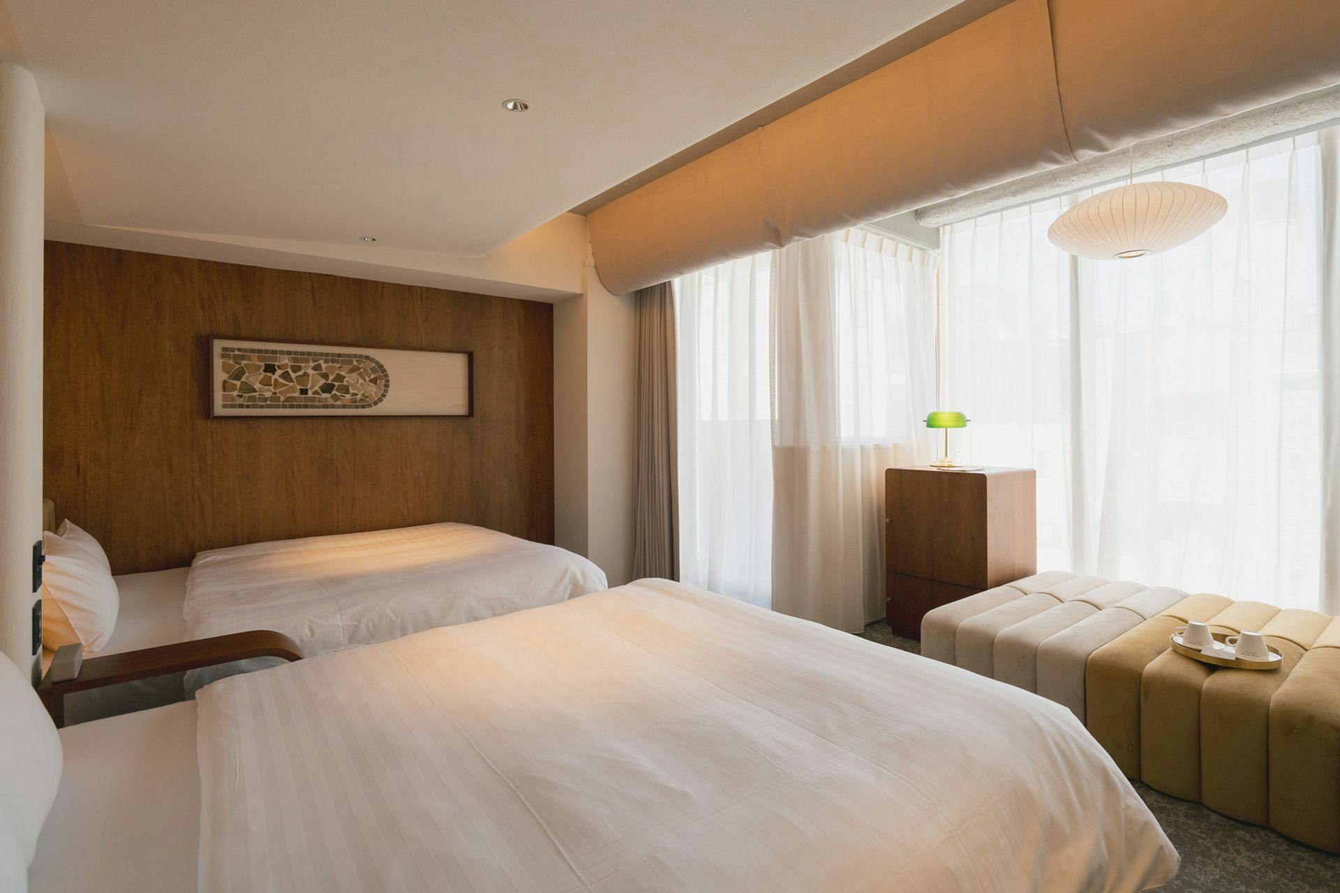 HOTEL ON/OFF