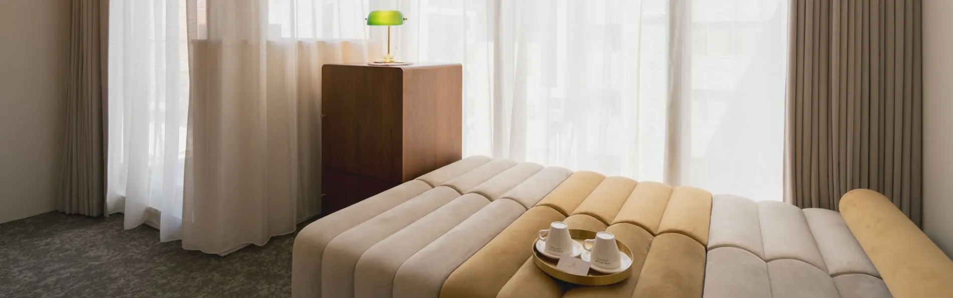 HOTEL ON\OFF