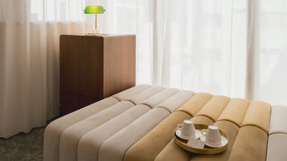 HOTEL ON/OFF