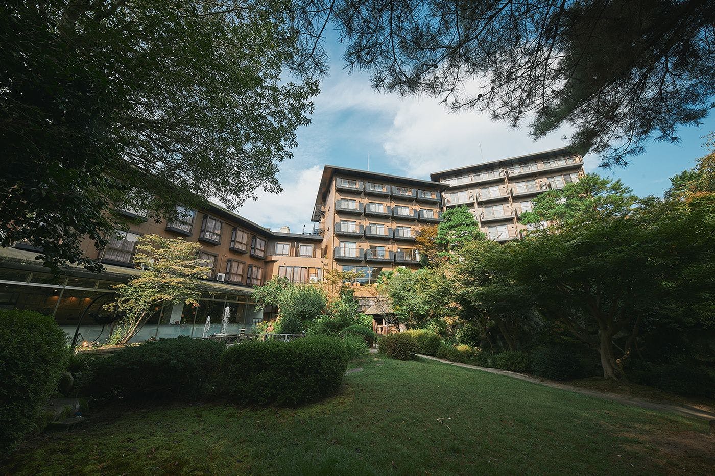 ที่พักน้ำพุร้อนแสนผ่อนคลายที่อบอวลด้วยวัฒนธรรมญี่ปุ่นดั้งเดิมอันงดงาม