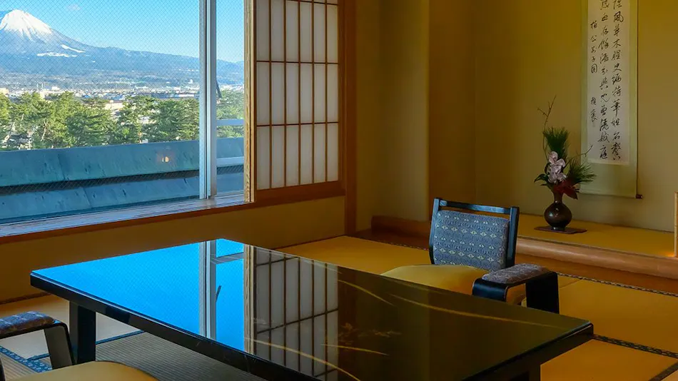 Kaike Onsen Kaike Tsuruyama Sarasa no Yado: A Lodge that Plays the Melody of the Four Seasons