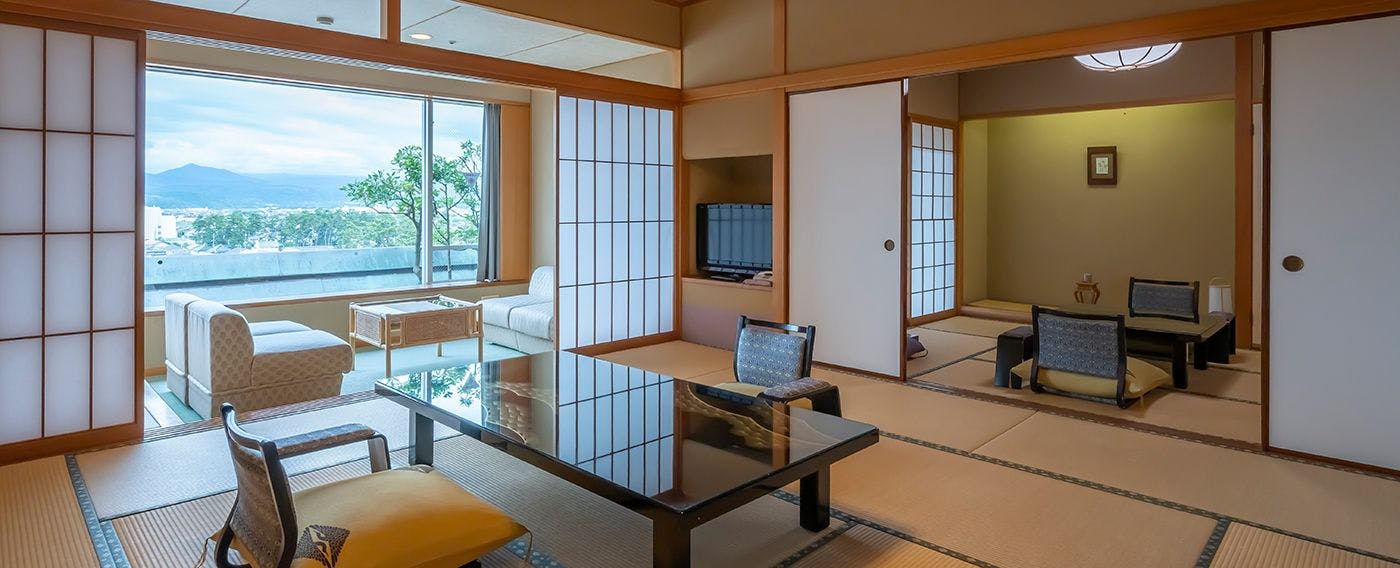 Kaike Onsen Kaike Tsuruyama Sarasa no Yado: A Lodge that Plays the Melody of the Four Seasons
