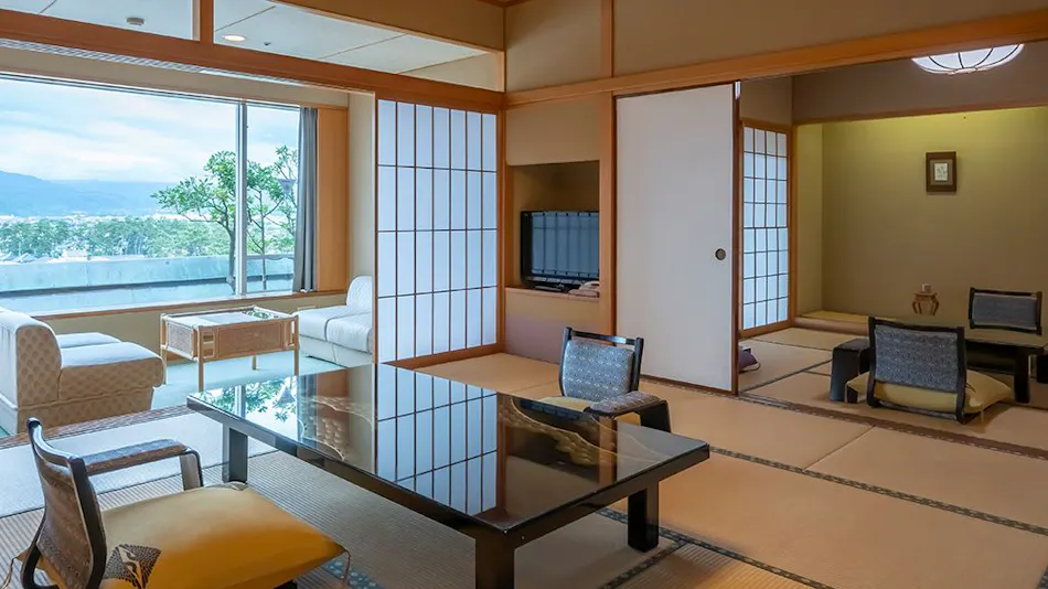 Kaike Onsen Kaike Tsuruyama Sarasa no Yado: A Lodge that Plays the Melody of the Four Seasons